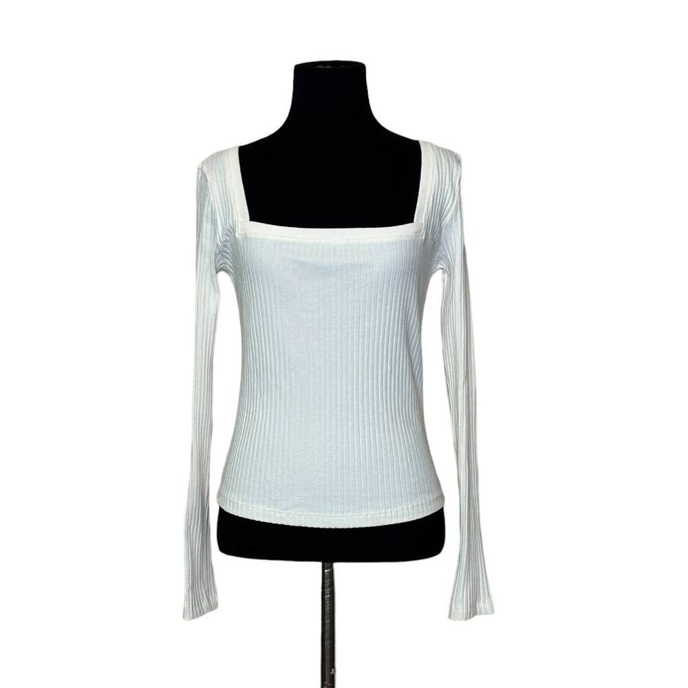 ZARA creamy white long sleeves square neck ribbed sweater size M